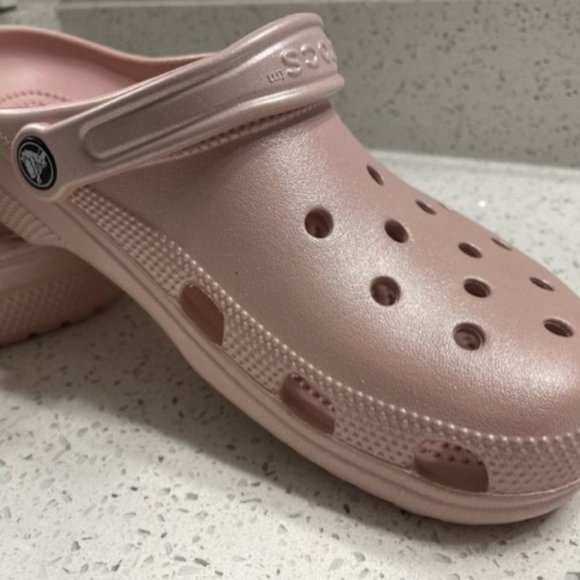 Metallic pink Crocs - Picture 2 of 3